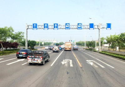 城市道路驾驶