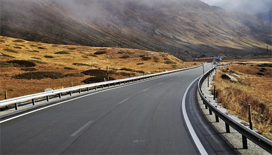 公路货运企业驾驶员长途运输道路交通安全驾驶培训